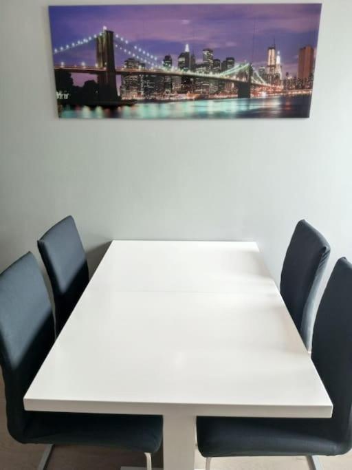 Apartament Nadmorski Las Apartment กดัญสก์ ภายนอก รูปภาพ